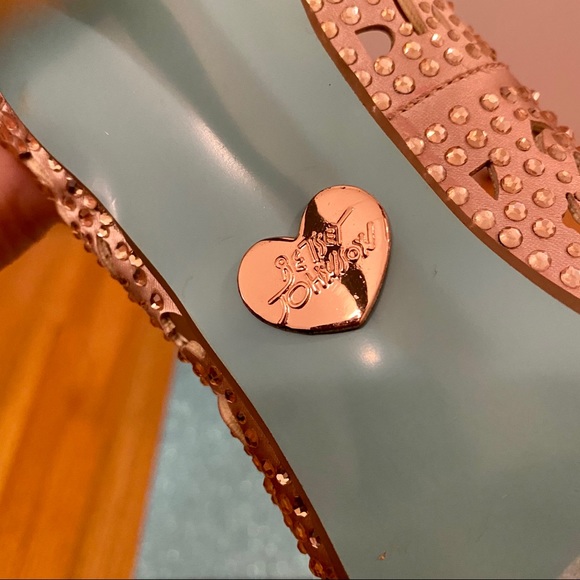 Blue by Betsey Johnson SB- Elsa - Picture 16 of 16